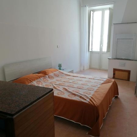 Porta Mare Rooms 2 โอตรันโต ภายนอก รูปภาพ